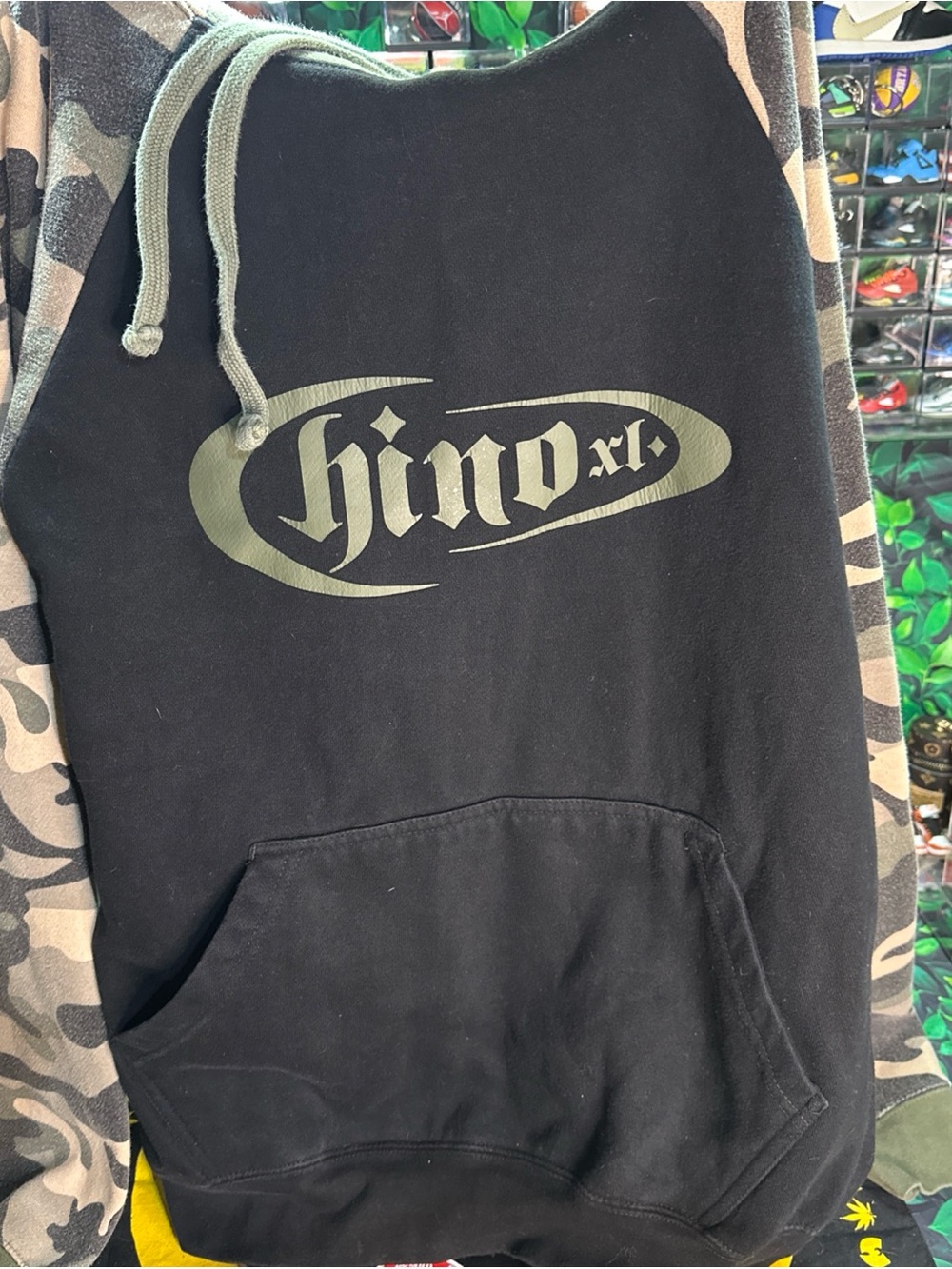 Vintage Chino XL Hoodie Black/Camo Size Large